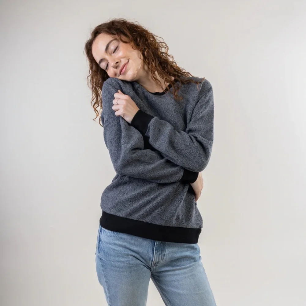 Feat Womens BlanketBlend Crewneck - Picture 2 of 11